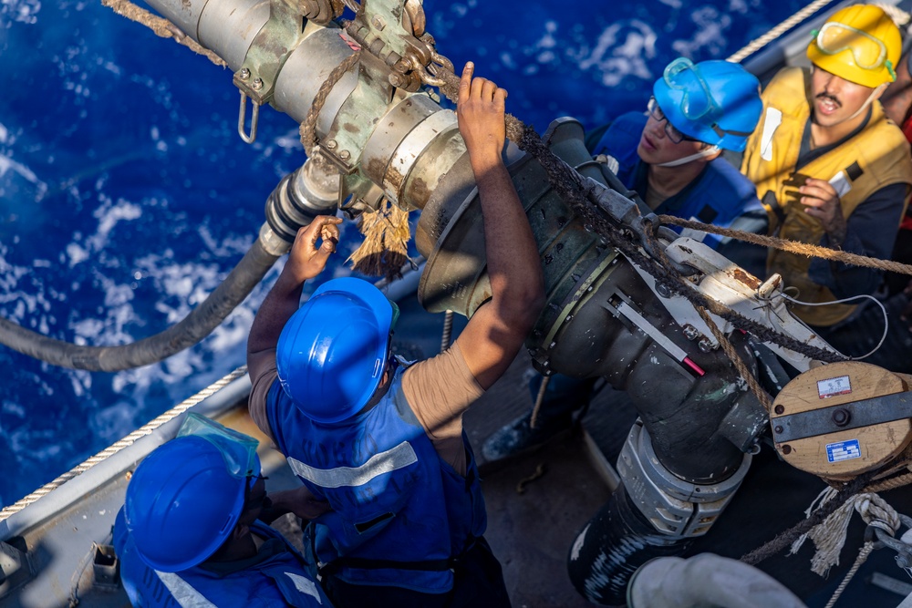USS Roosevelt (DDG 80) RAS With USNS William McLean (T-AKE 12)