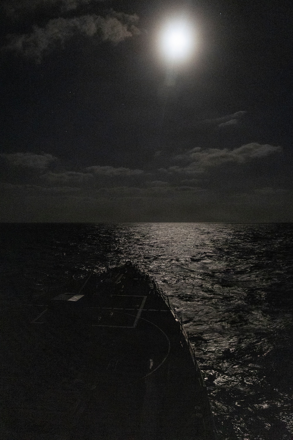 USS Roosevelt (DDG 80) At Night