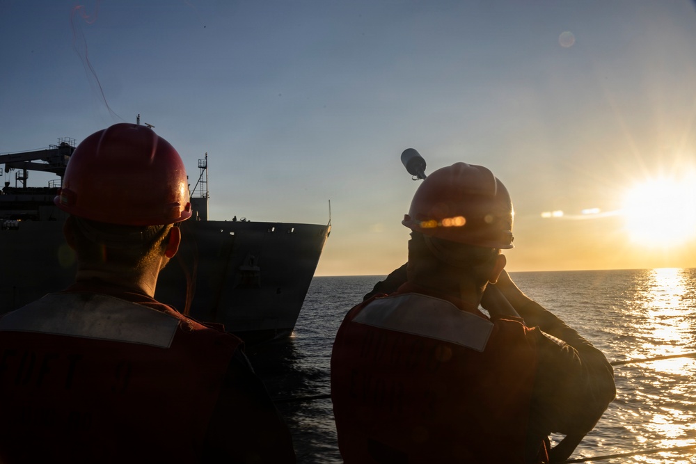 Early Morning RAS With USNS William McLean (T-AKE 12)