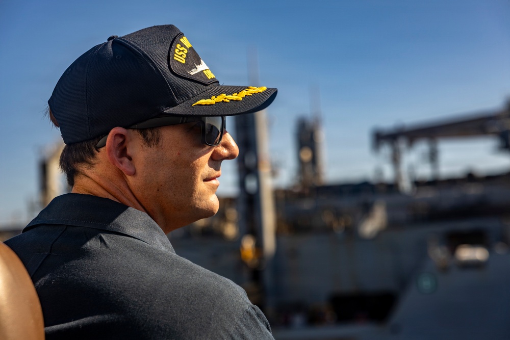 Early Morning RAS With USNS William McLean (T-AKE 12)