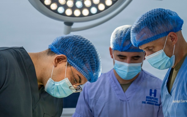 Shared expertise strengthens health security during Amistad 2026