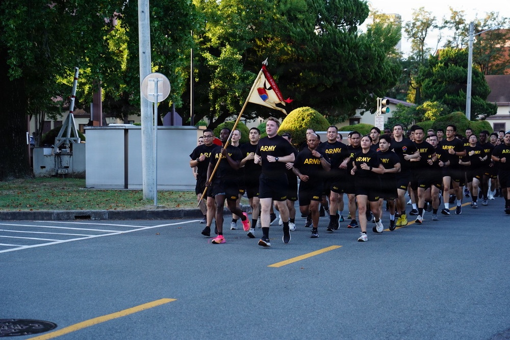 19th ESC Soldiers Build Cohesion Through Company Run