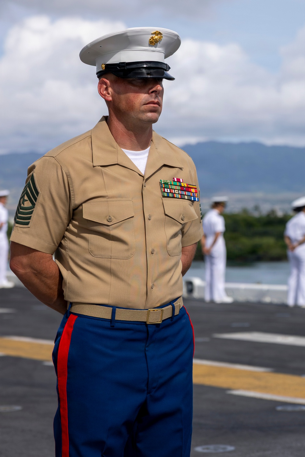 U.S. Marines, Sailors man the rails on USS Essex