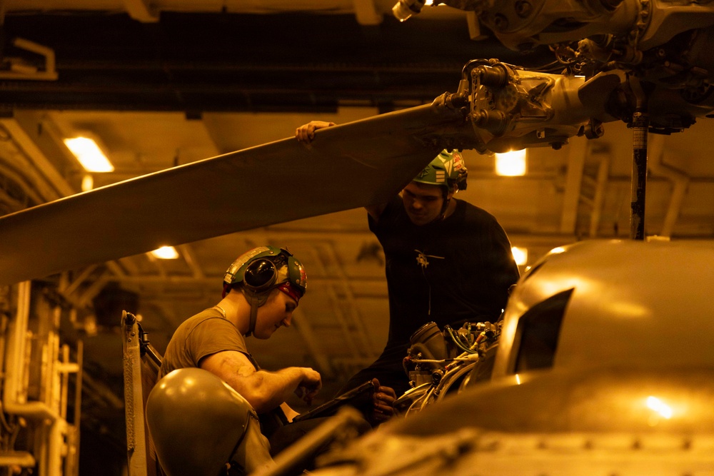 Abraham Lincoln Conducts Aircraft Maintenance