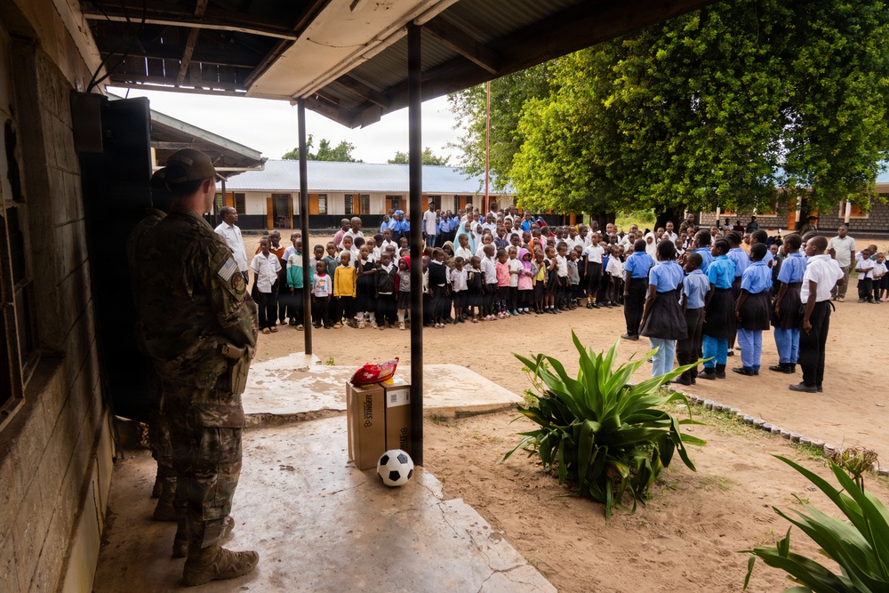 U.S. Soldiers, Airmen and Kenya Defense Forces Support Local Community