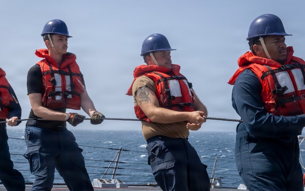 Delbert D. Black Conducts Replenishment-at-Sea with Henry J. Kaiser