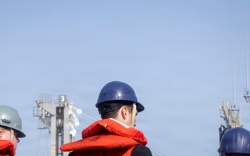 Delbert D. Black Conducts Replenishment-at-Sea with Henry J. Kaiser