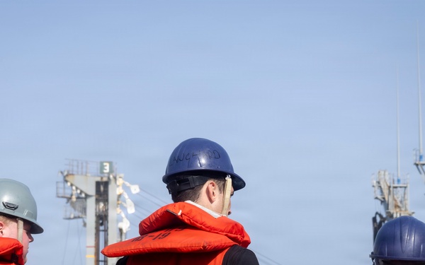 Delbert D. Black Conducts Replenishment-at-Sea with Henry J. Kaiser