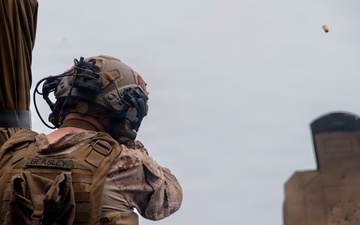 11th MEU Marines, Sailors Conduct Marksmanship Training Aboard USS Boxer