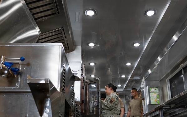 105 FSS mobile kitchen training