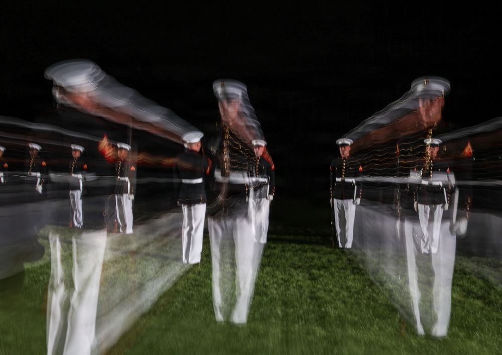 Lt. Gen. Bowers Hosts Senate Armed Services Directors for Evening Parade at Marine Barracks Washington