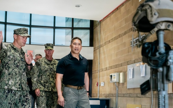 Acting SECNAV Visits EODGRU-1 Sailors