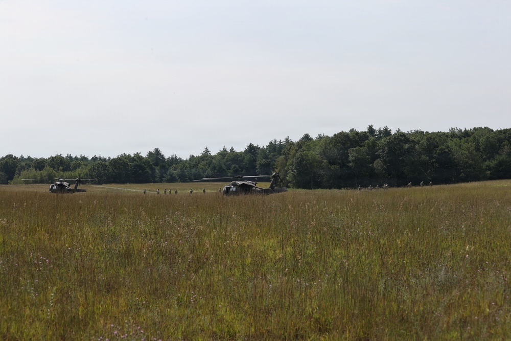 Airmen hitch a ride with the Army