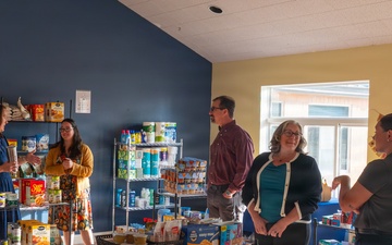 Vandenberg Unveils Food Donation Center