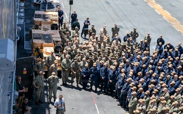 SECNAV Visits USS Makin Island