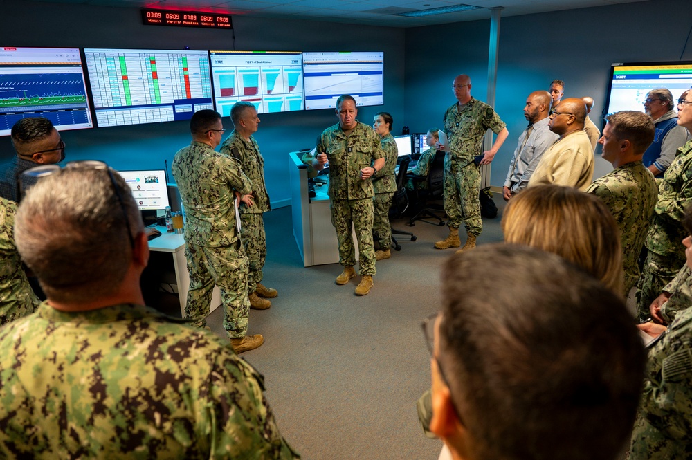 Chief of Naval Personnel Visits CNRC