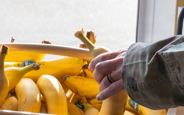 Vandenberg Unveils Food Donation Center
