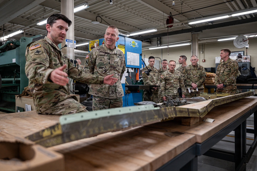 VCNGB Visits Connecticut National Guard