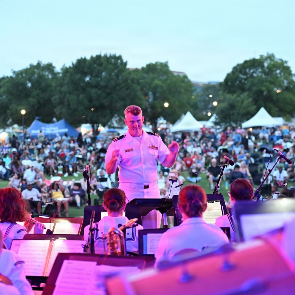 The U.S. Fleet Forces Band Performs on July 4th