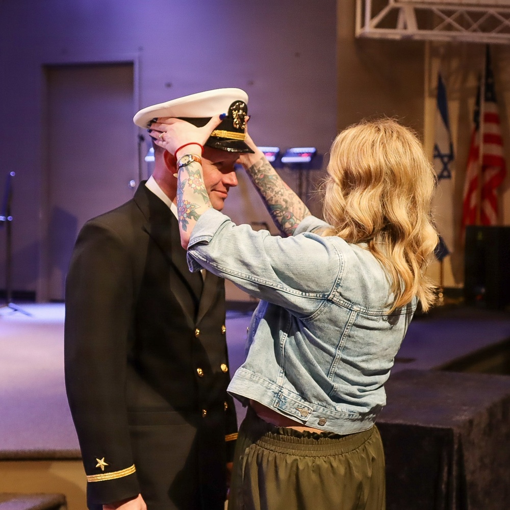 Ensign Brian Kloppenburg is Commissioned in the U.S. Navy