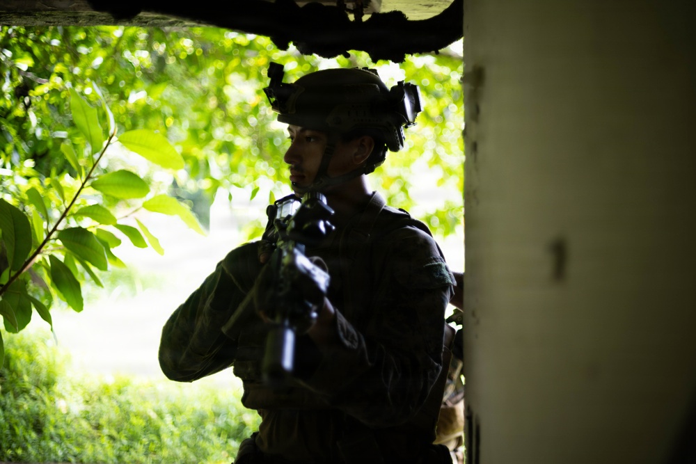LCF-24: V32 MSOT 8014 CQB Training