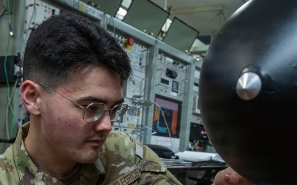 35th Maintenance Squadron avionics technicians ensure F-16 readiness