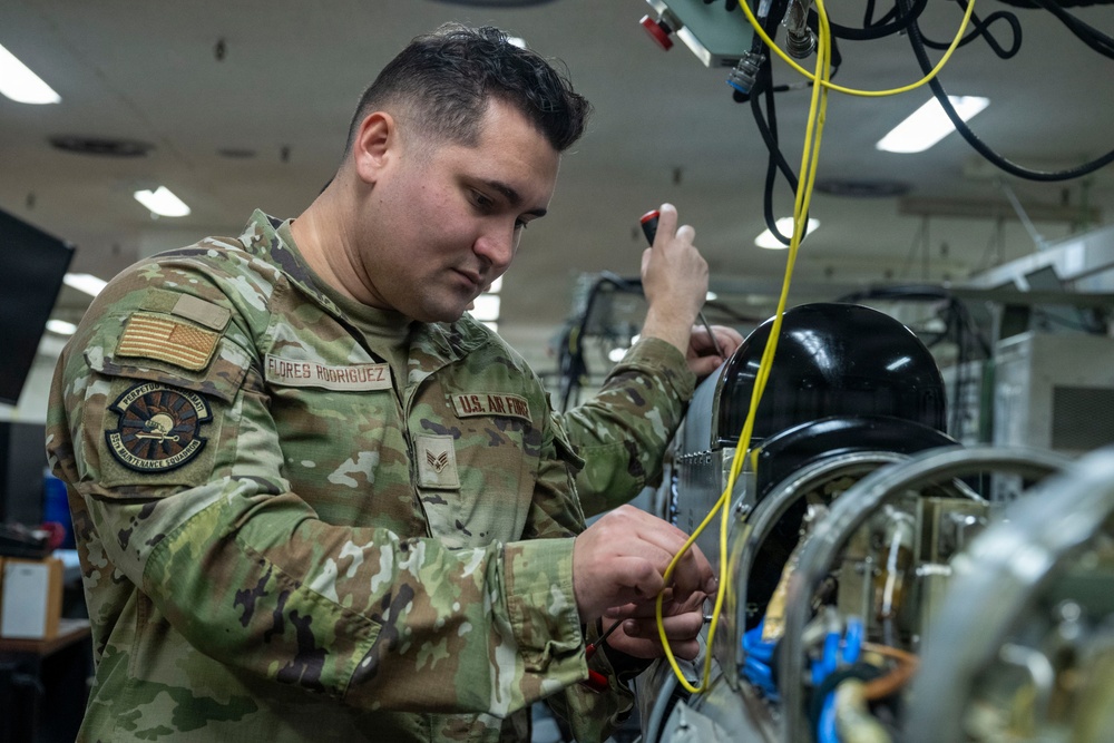 35th Maintenance Squadron avionics technicians ensure F-16 readiness