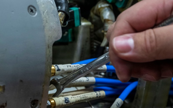 35th Maintenance Squadron avionics technicians ensure F-16 readiness