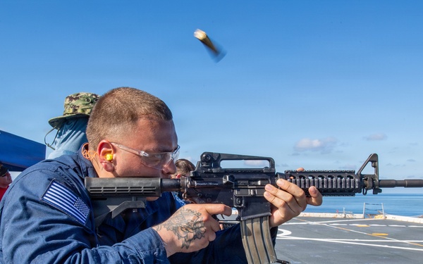 Sailor Shoots M4 Carbine