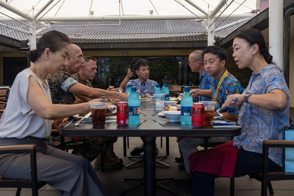 Consul-General of Japan in Honolulu Visits MCBH