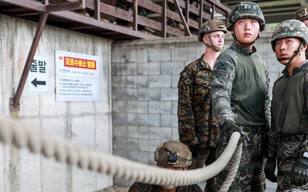 KMEP 26.2 | U.S. and ROK Marines Conduct Team Building Exercises
