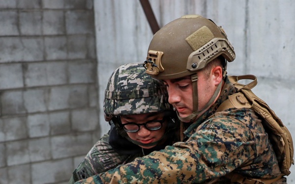 KMEP 26.2 | U.S. and ROK Marines Conduct Team Building Exercises