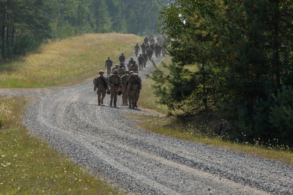 USAREUR-AF Best Squad Competition—hot load onto a CH-47 Chinook