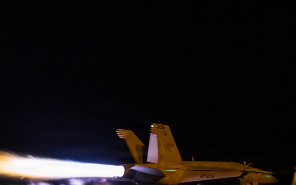 USS George H.W. Bush Conducts Night Flight Ops