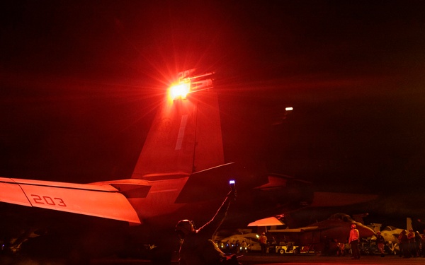 USS George H.W. Bush Conducts Night Flight Ops