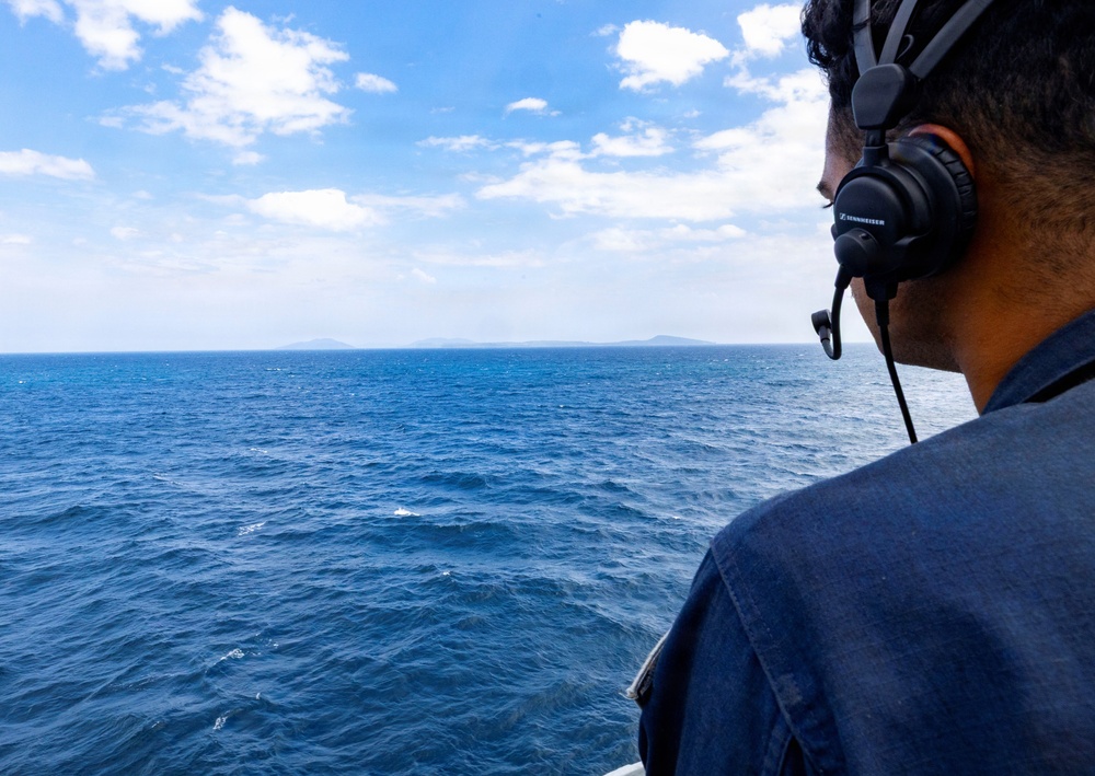 USS Benfold Conducts Routine Operations