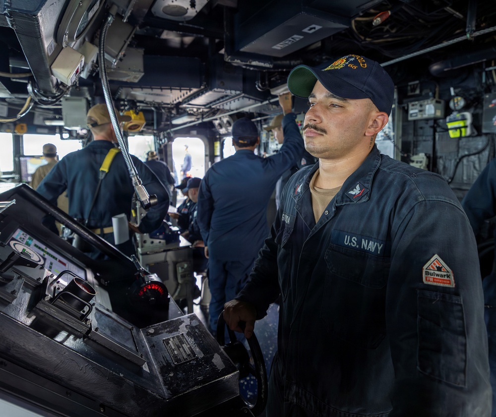 USS Benfold Conducts Routine Operations