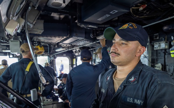 USS Benfold Conducts Routine Operations