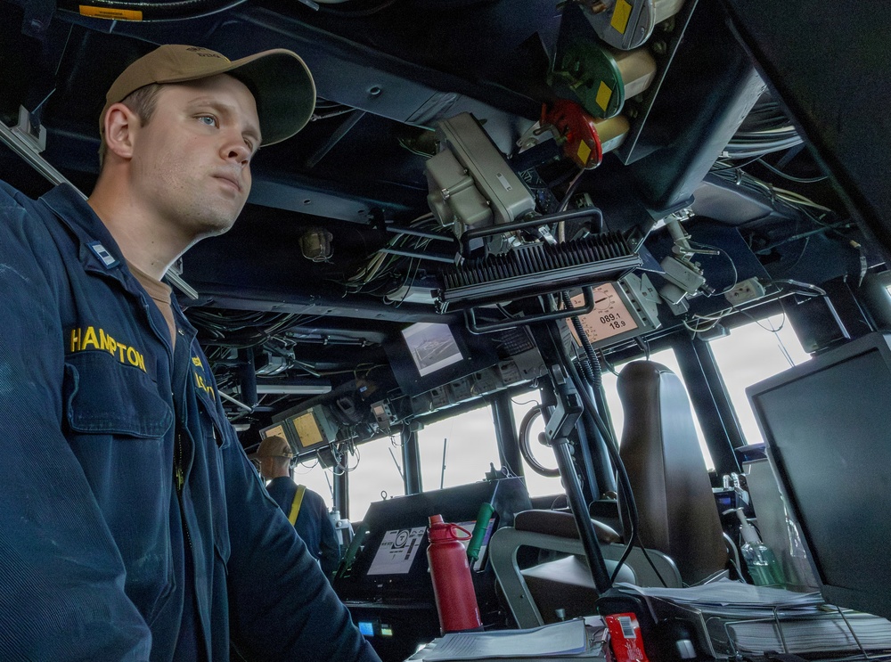 USS Benfold Conducts Routine Operations
