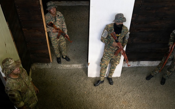 LCF-24: V32 Training with Panamanian SENAFRONT