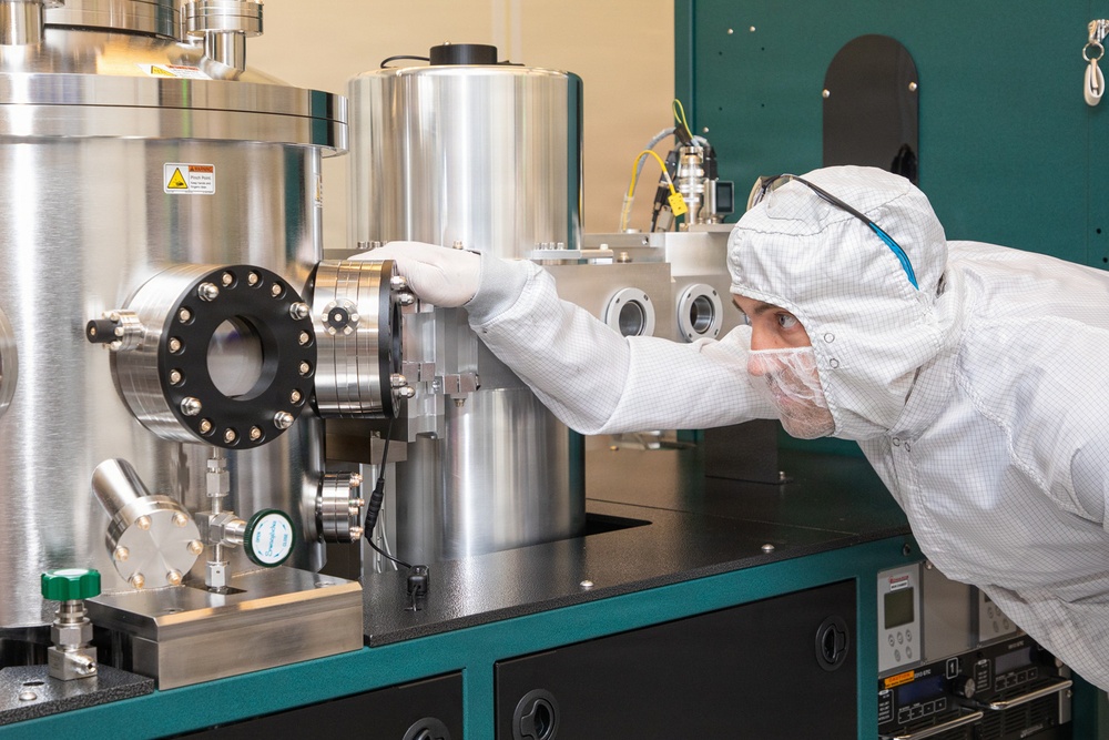 Fundamental research discovery solves thermal limits for future intelligent military systems
