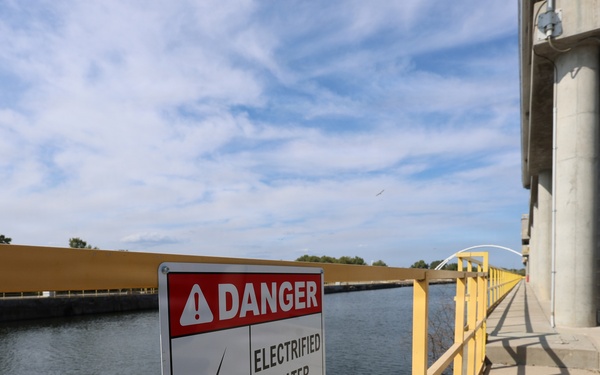 USACE Chicago District completes testing on electrical current at the dispersal barrier
