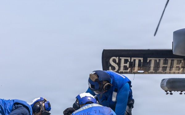 Flight Operations Aboard USS Ross (DDG 71)