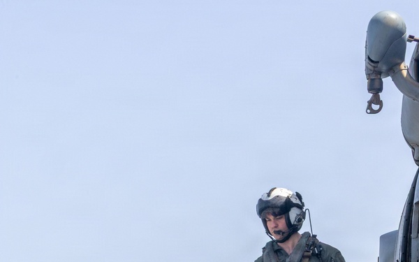 Flight Operations Aboard USS Ross (DDG 71)