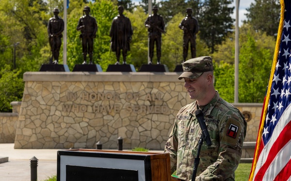 Incoming Commander Greets Audience