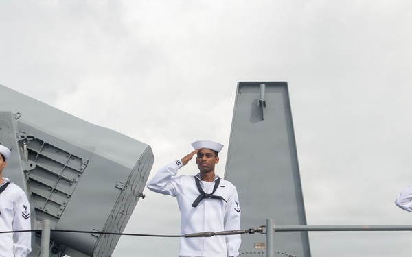 USS Essex (LHD 2) Mans the Rails Departing JBPHH