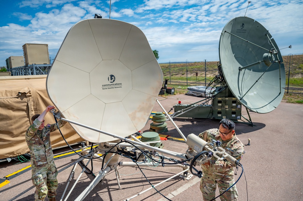 Electromagnetic Warfare Guardians Sharpen Tactical Edge with QLAA and GMT Systems