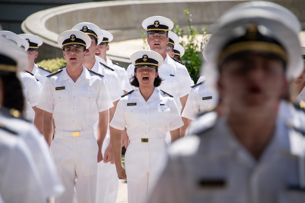 U.S. Naval Academy Plebe Parent Weekend kicks off with Noon Meal Formation