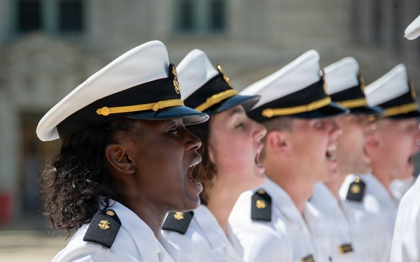 U.S. Naval Academy Plebe Parent Weekend kicks off with Noon Meal Formation