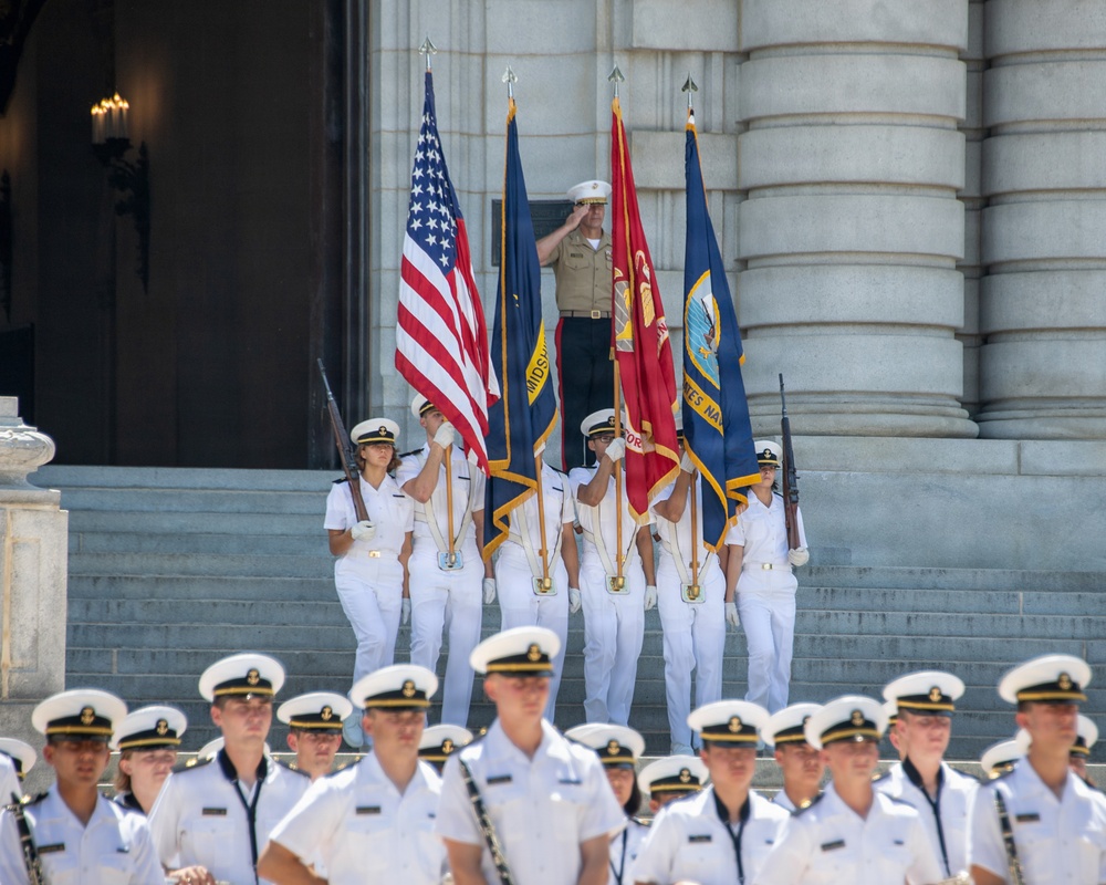 U.S. Naval Academy Plebe Parent Weekend kicks off with Noon Meal Formation